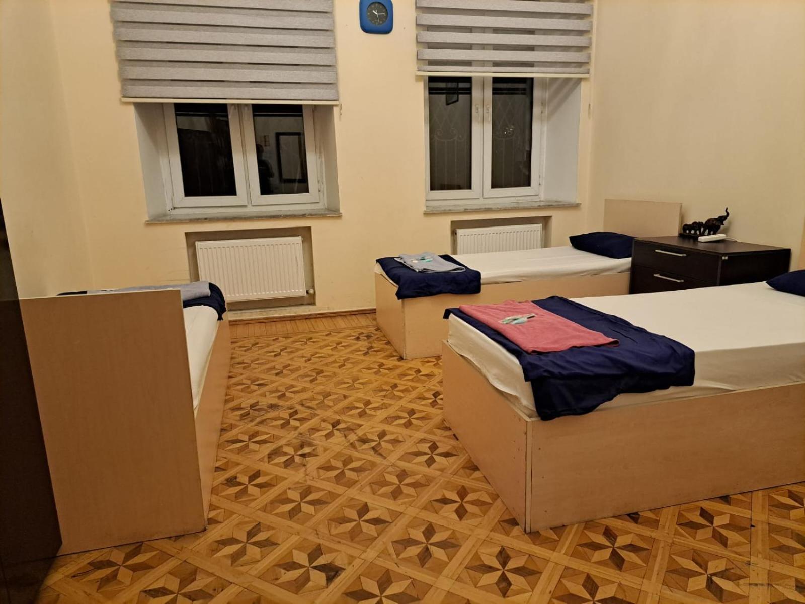 Centrum Hotel&Hostel Bakú Habitación foto