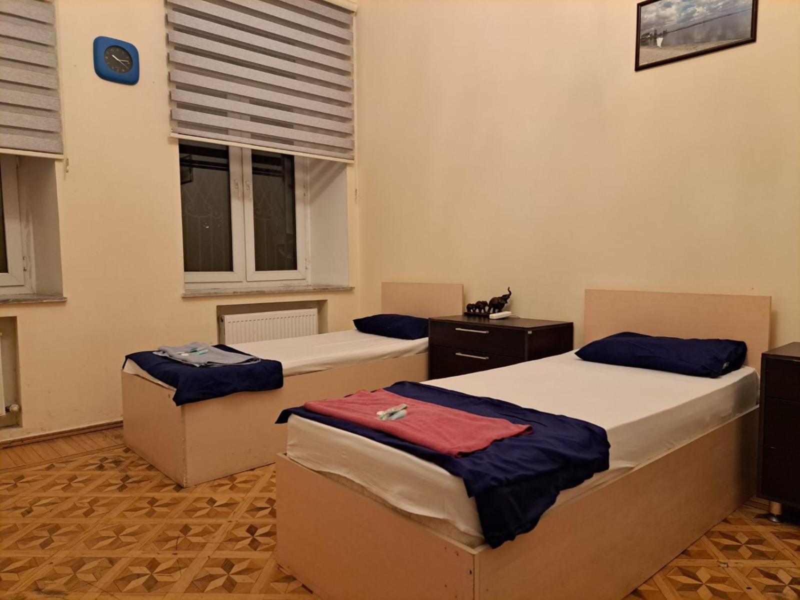 Centrum Hotel&Hostel Bakú Habitación foto